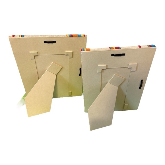 Pottery Barn Embroidered Stripe Cadre Frames‎ Set of 2 - Picture 2 of 6